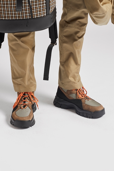 مجموعة Tod’s الرجالية لربيع وصيف 2020... تصاميم خفيفة بجودة عالية